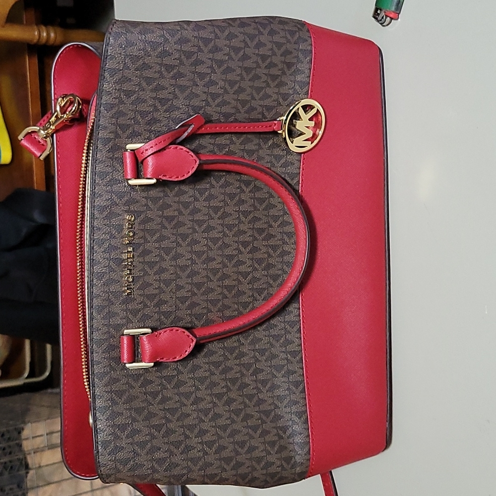 Michael Kors Medium size Brown and Red. NWOT